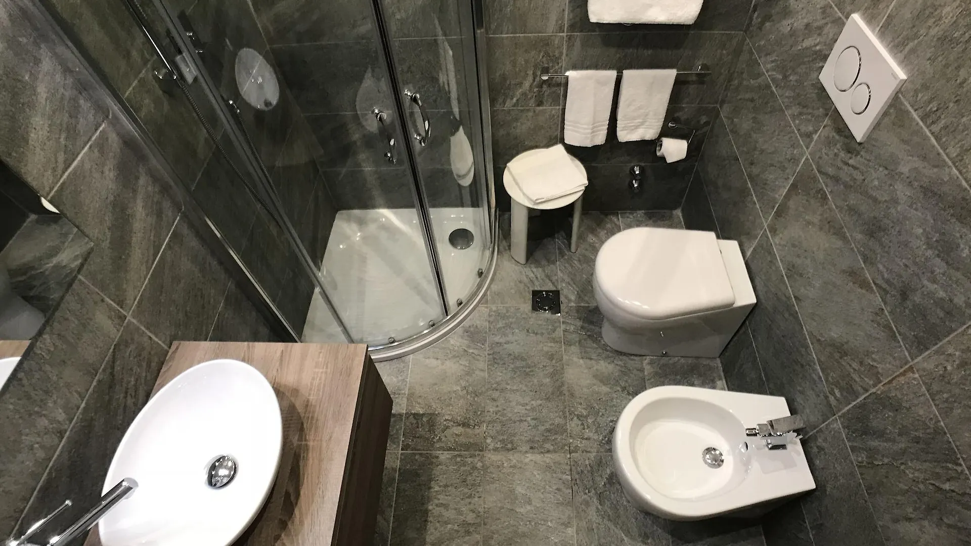 Hotel Mec Milan