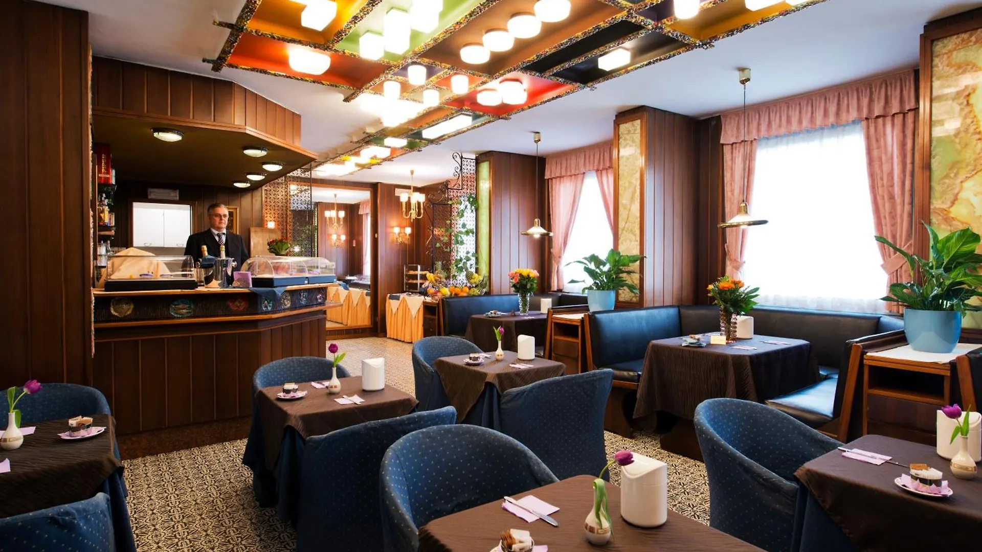 Hotel Mec Milan
