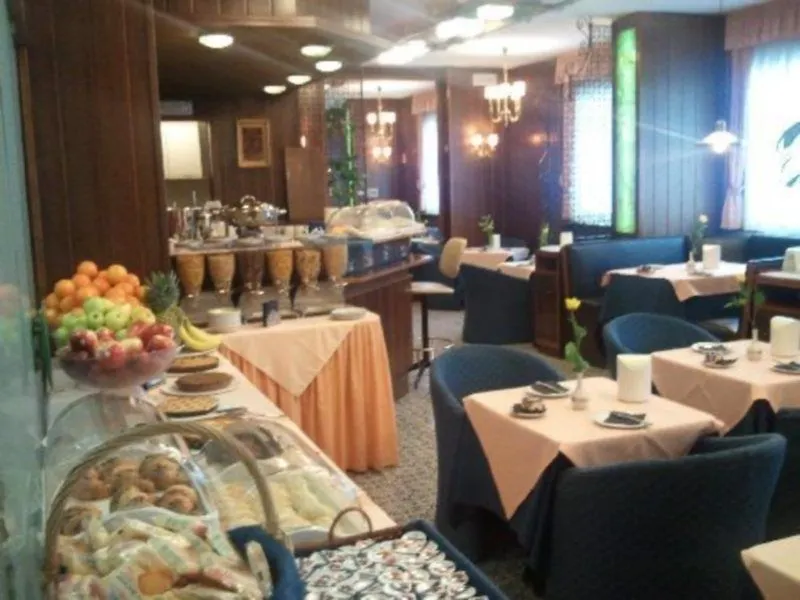 Hotel Mec Milan