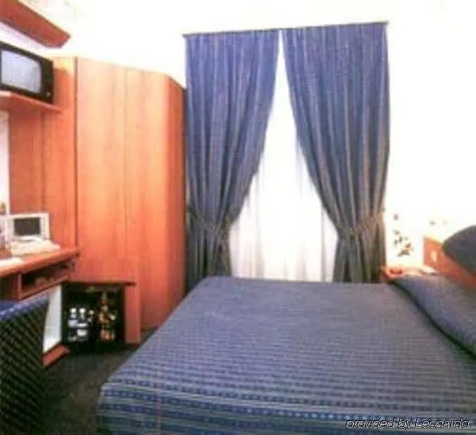 Hotel Mec Milan